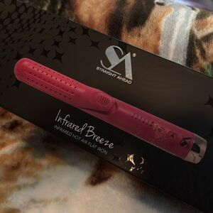 Straight Ahead Infrared Breeze Hot Air Flat Iron - Pink